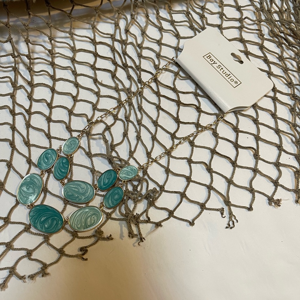 New Womens Bay Studio Aqua Resin ovals & gold Statement Necklace Casual